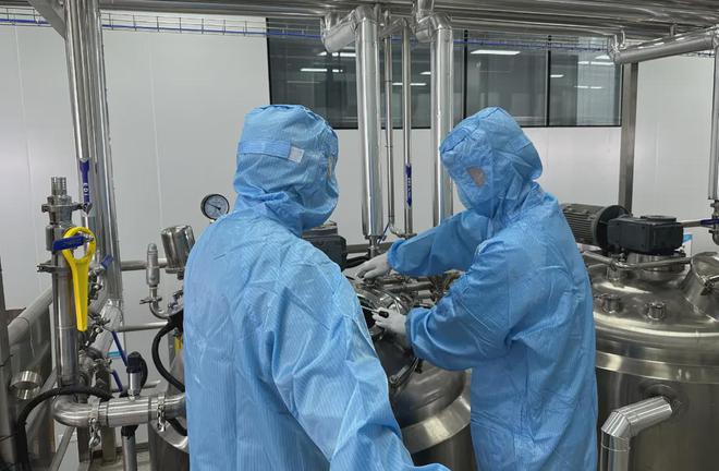 碧蓮生物:化妝品工廠員工管理與技術培養(yǎng),提升產品生產服務質量